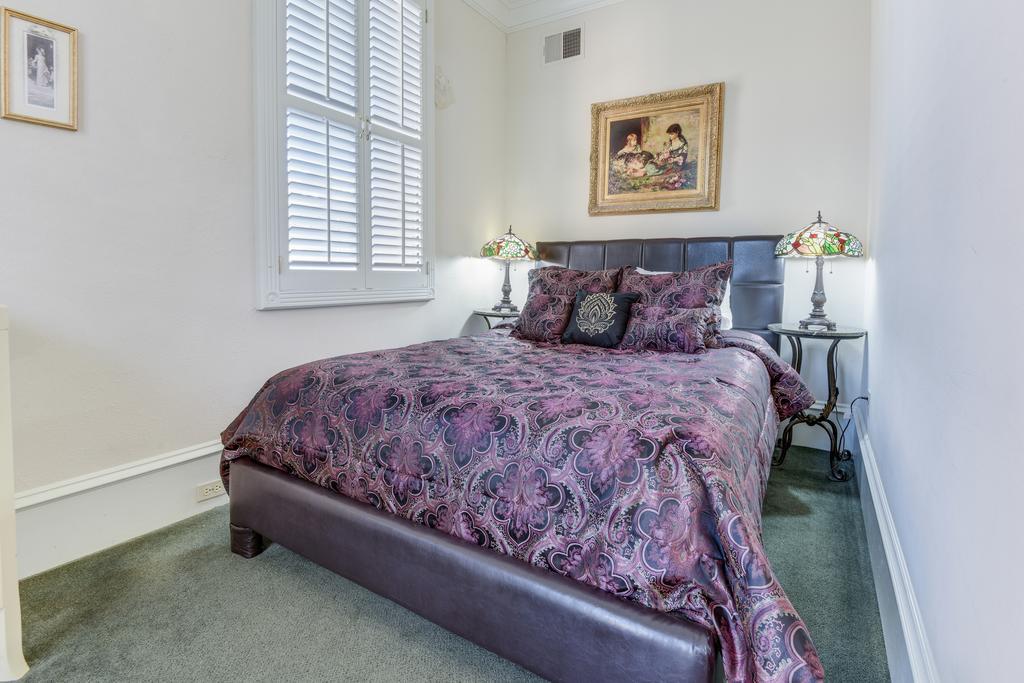 Chateau Orleans New Orleans Exterior photo