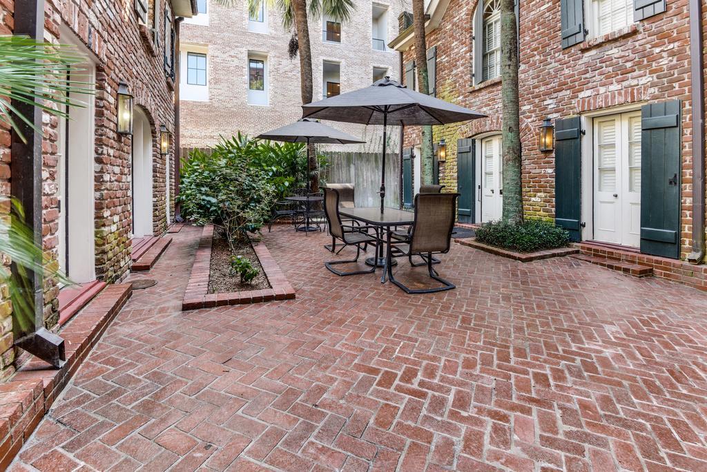 Chateau Orleans New Orleans Exterior photo